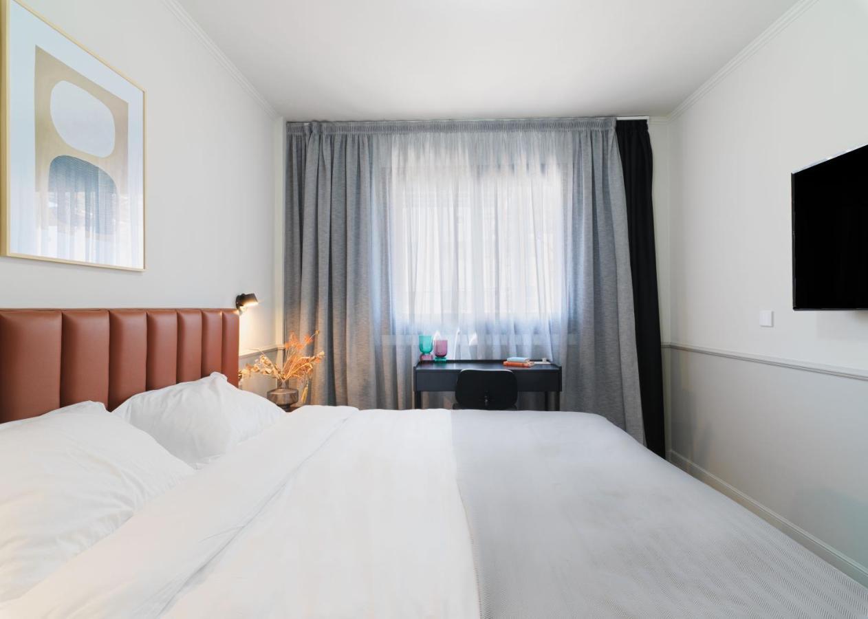 Liv The City Suites Adults Only Larnaka Exterior foto