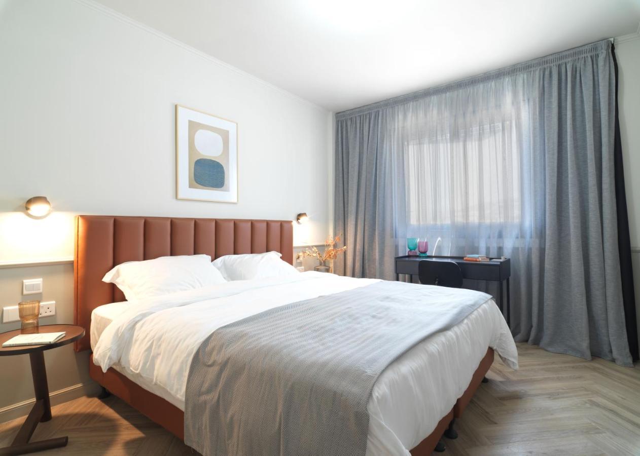 Liv The City Suites Adults Only Larnaka Exterior foto