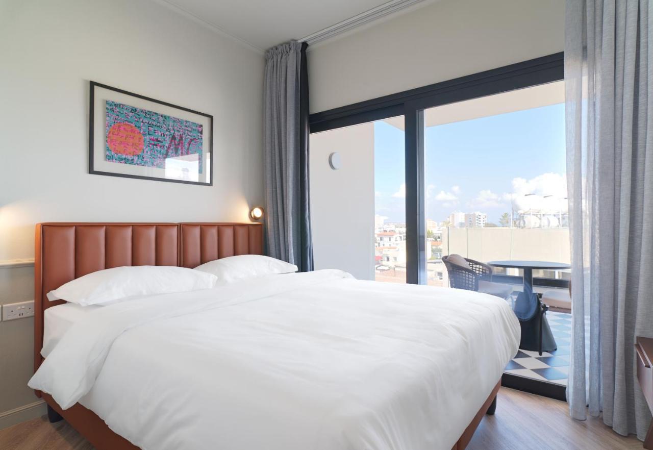 Liv The City Suites Adults Only Larnaka Exterior foto