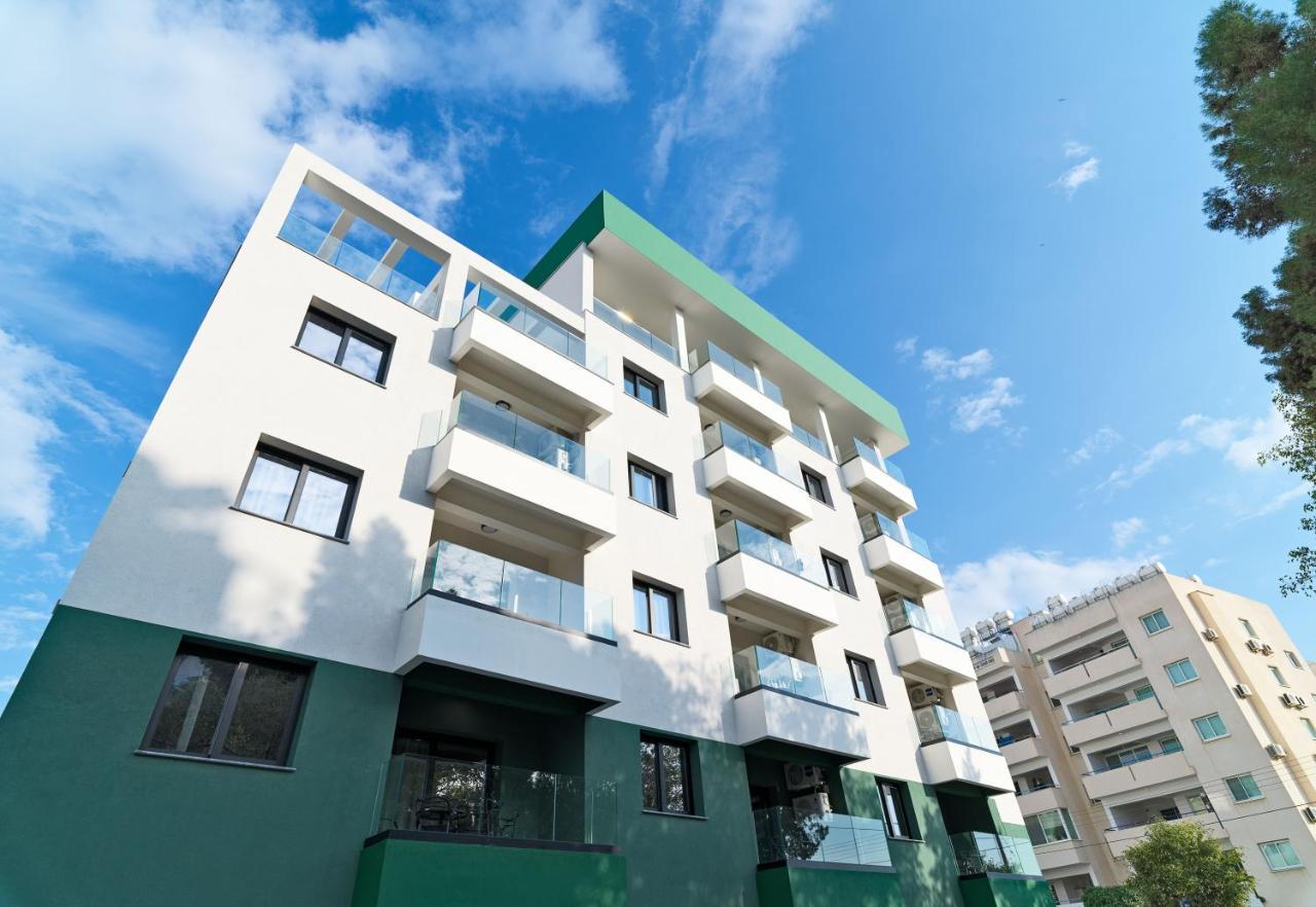 Liv The City Suites Adults Only Larnaka Exterior foto
