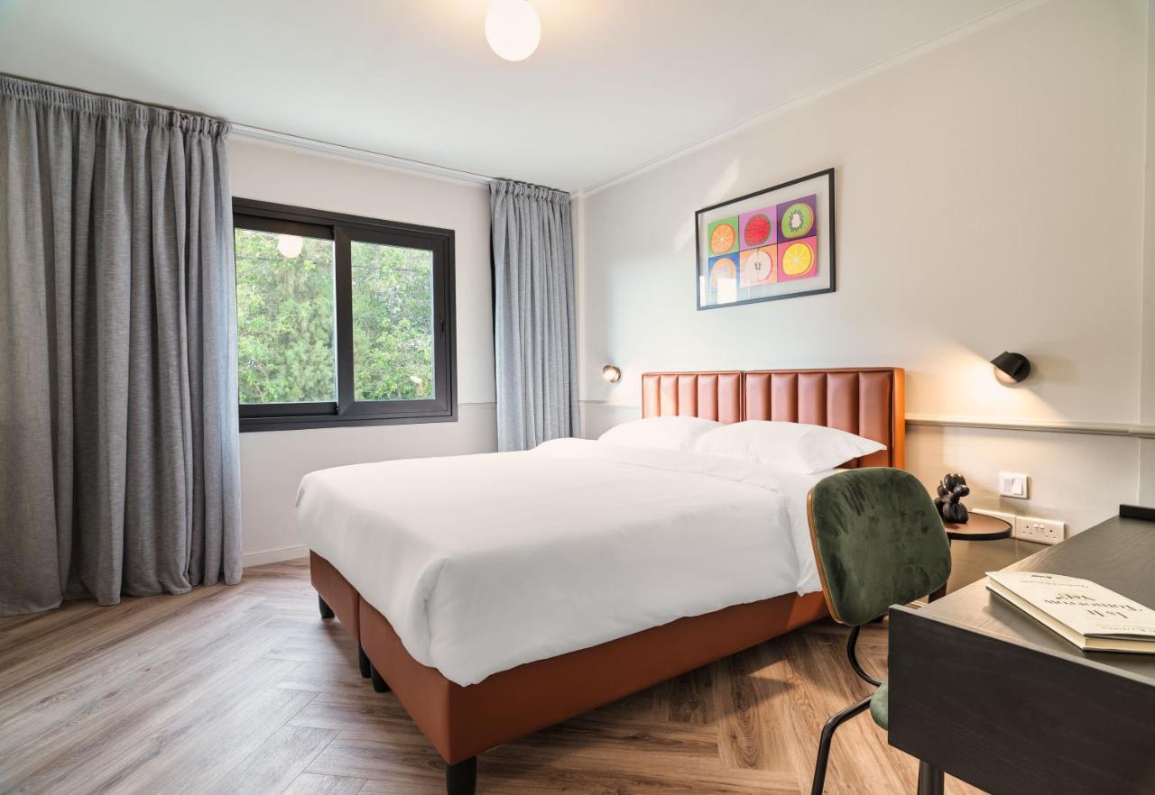 Liv The City Suites Adults Only Larnaka Exterior foto