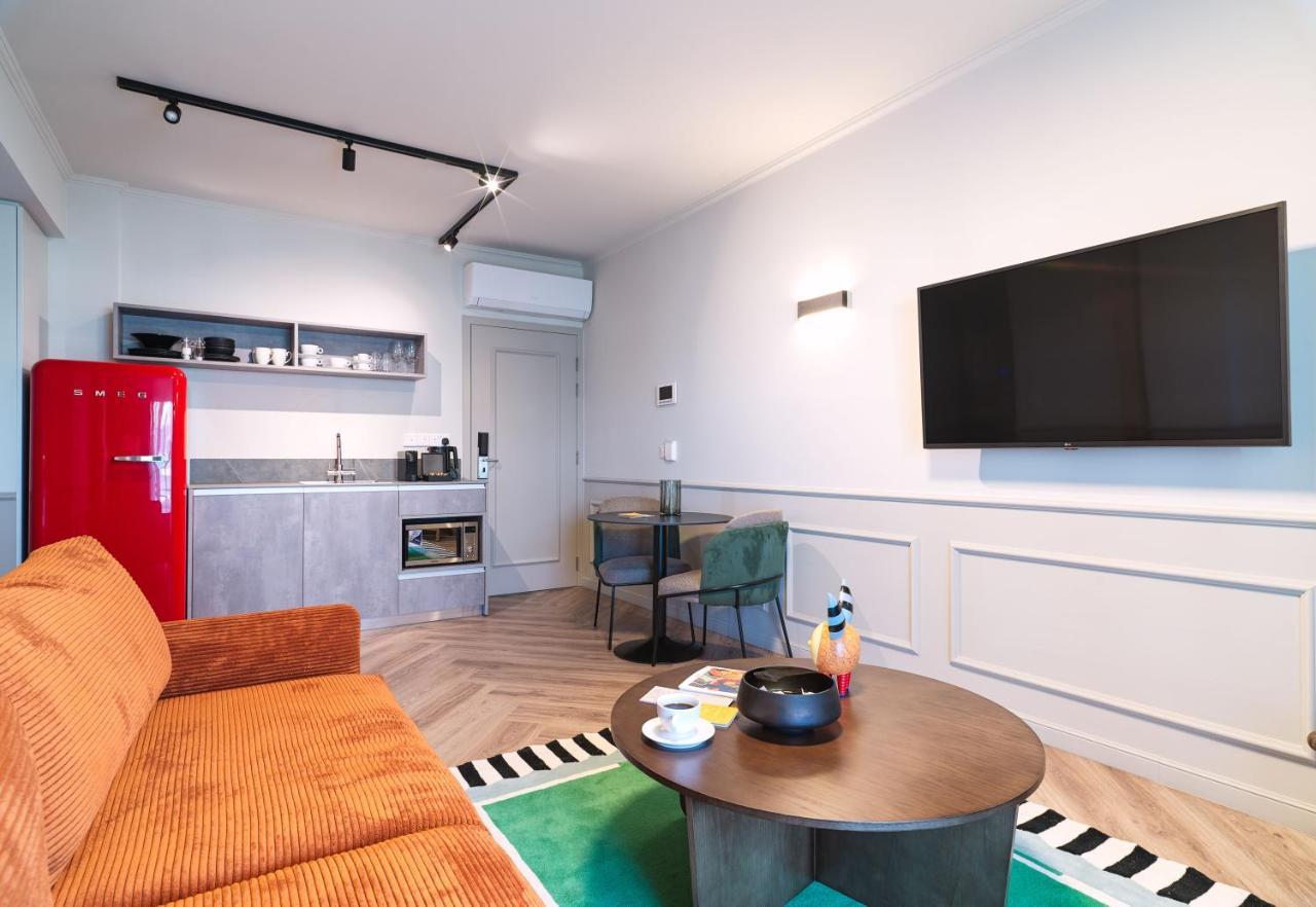 Liv The City Suites Adults Only Larnaka Exterior foto