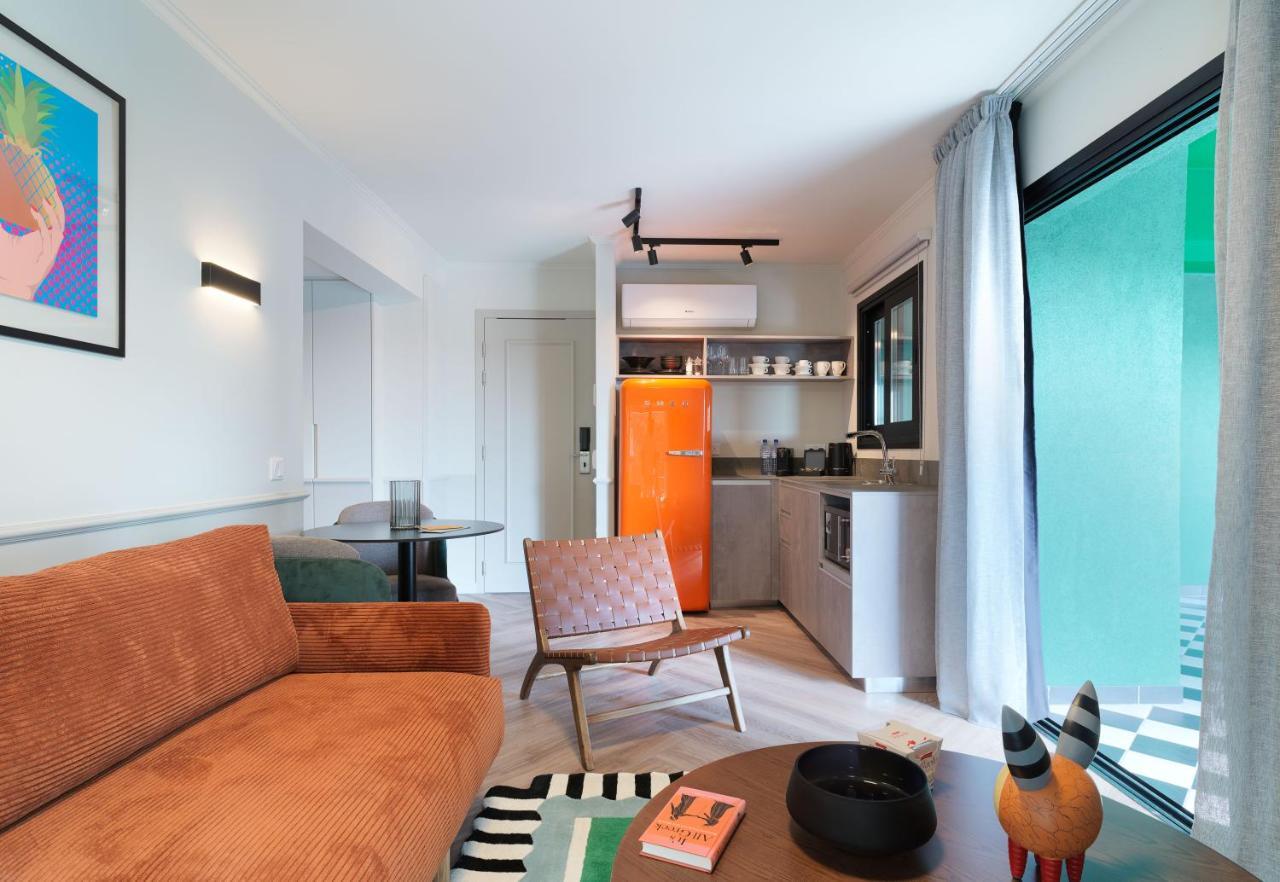 Liv The City Suites Adults Only Larnaka Exterior foto