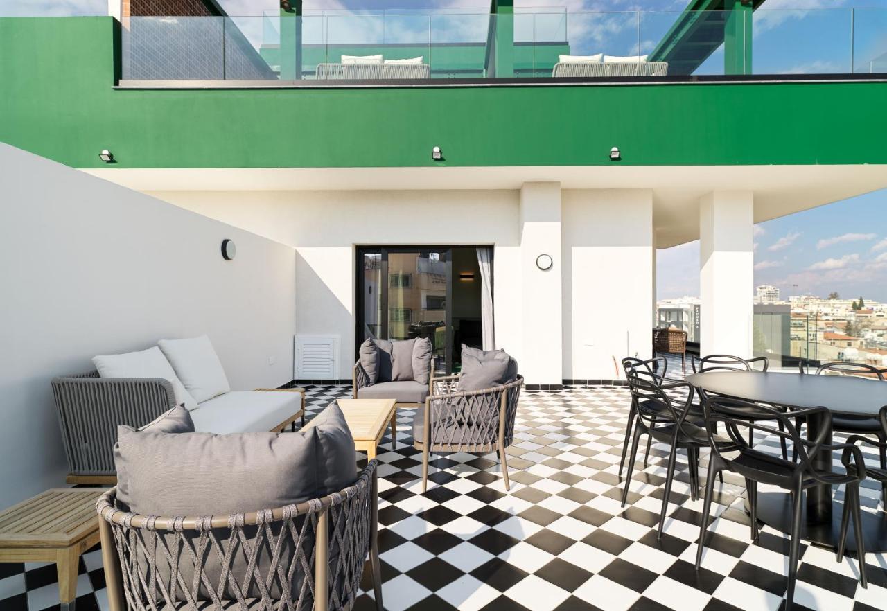 Liv The City Suites Adults Only Larnaka Exterior foto