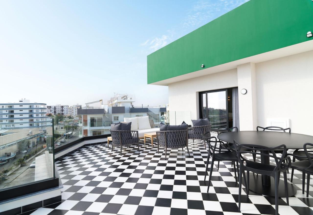 Liv The City Suites Adults Only Larnaka Exterior foto