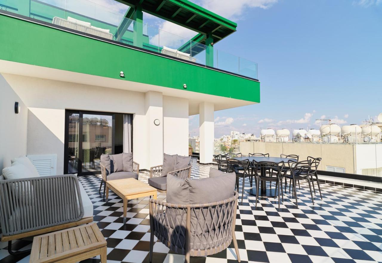 Liv The City Suites Adults Only Larnaka Exterior foto