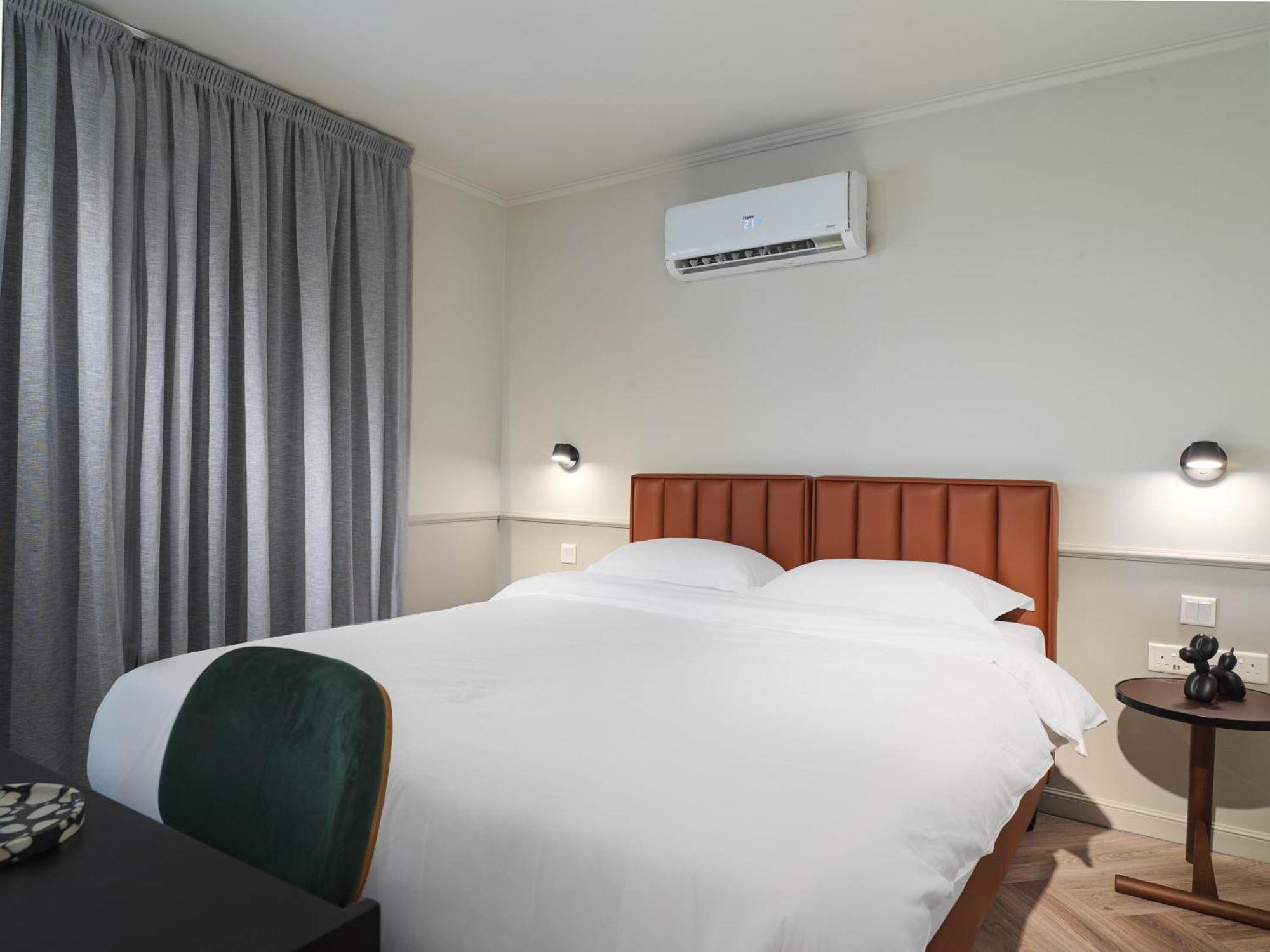 Liv The City Suites Adults Only Larnaka Exterior foto