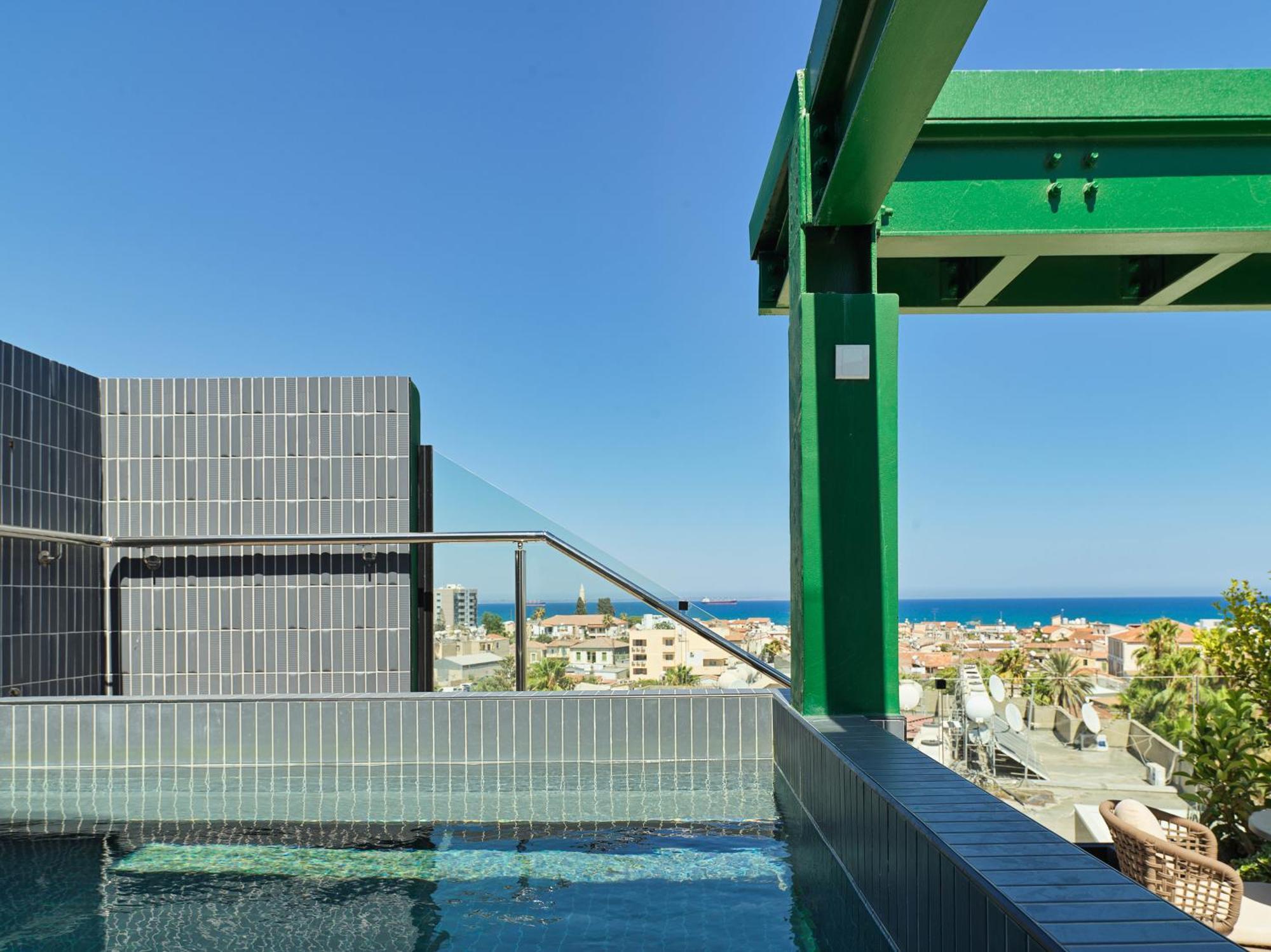 Liv The City Suites Adults Only Larnaka Exterior foto